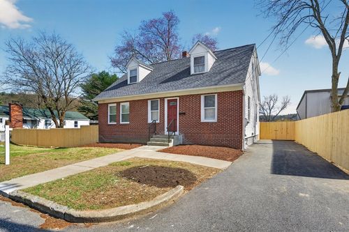 1029 Wilson St, Palmer, MA, 01069-1115 | Card Image