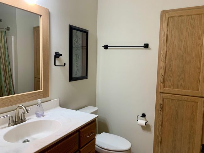 Second full bathroom. | Image 19