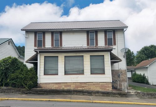 417 Main St, Fairview, WV, 26570 | Card Image
