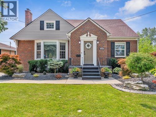 4345 Pleasant Pl, Windsor, ON, N8Y2E9 | Card Image