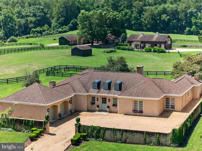 6289 Coon Tree Rd, House other with 2 bedrooms, 3 bathrooms and null parking in THE PLAINS VA | Image 4