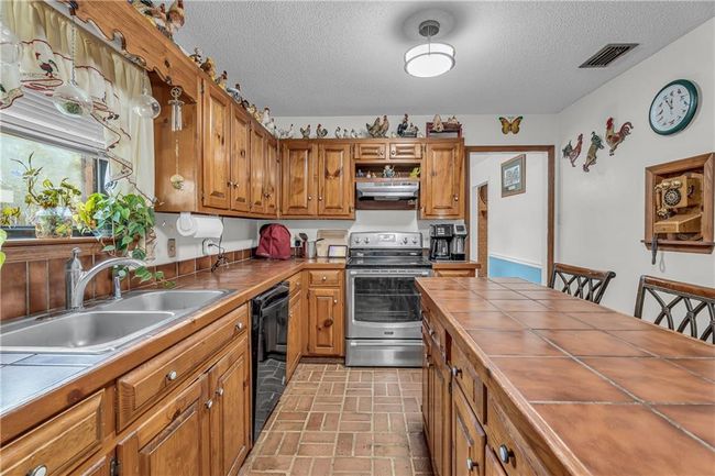 6951 Ching Lynch Rd, House other with 3 bedrooms, 2 bathrooms and null parking in Mobile AL | Image 6