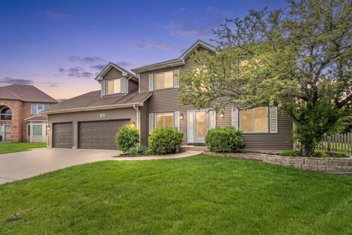 4852 Snapjack Cir, Naperville, IL, 60564-4330 | Card Image