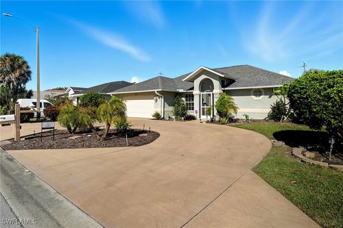 3626 Kent Dr, NAPLES, FL, 34112-3738 | Card Image