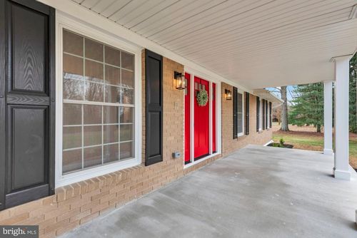 5485 Solomons Island Rd, LOTHIAN, MD, 20711-9704 | Card Image