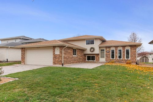 15636 Lockwood Ave, Oak Forest, IL, 60452-3315 | Card Image