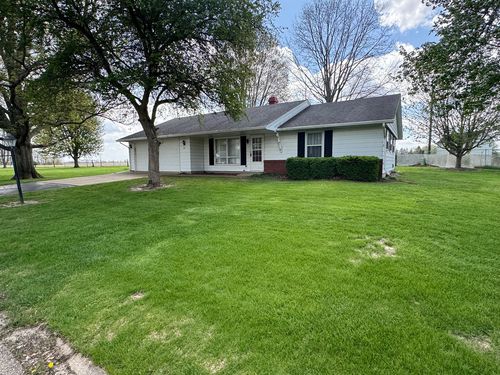 100 Hazelwood Dr, Wyanet, IL, 61379-9770 | Card Image