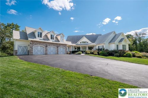 6410 Sweetbriar Ln, ZIONSVILLE, PA, 18092-2243 | Card Image