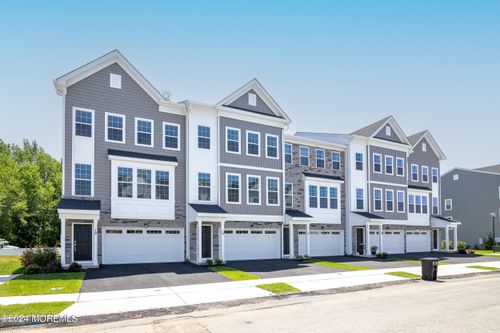 18 Crimson Dr, Manalapan, NJ, 07726-3873 | Card Image