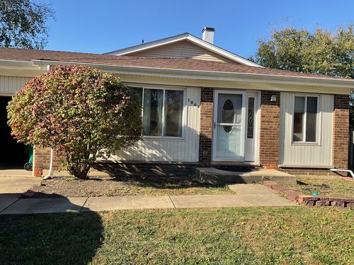 1066 Foxworth Blvd, Lombard, IL, 60148-4818 | Card Image