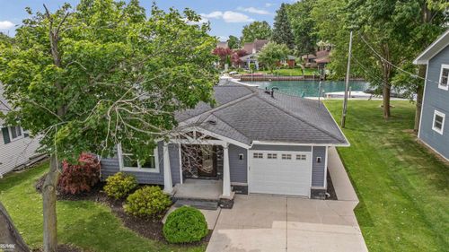 7741 Colony Dr, Clay, MI, 48001-4114 | Card Image