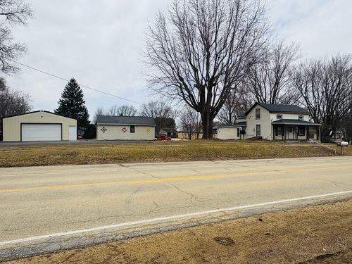 8788 N Main St / Adeline Road, LEAF RIVER, IL, 61047 | Card Image