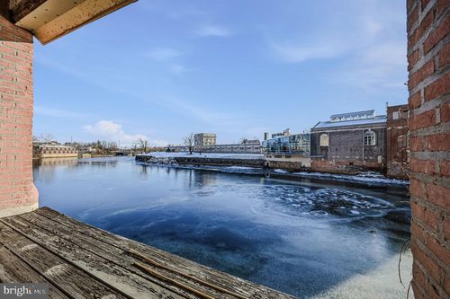 7-1880 Superfine Ln, WILMINGTON, DE, 19802-4918 | Card Image