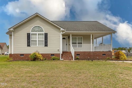 301 Stewarts Farm Rd, La Grange, NC, 28551-9110 | Card Image