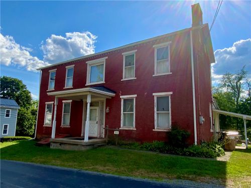 352 Washington, Hookstown, PA, 15050 | Card Image