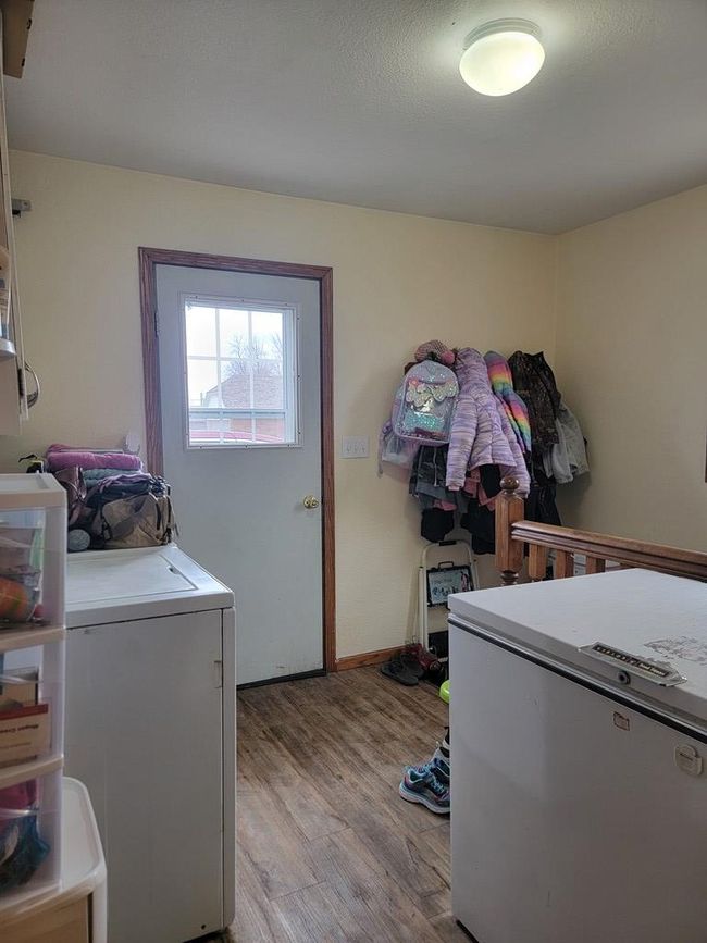 602 Wagner St, Home with 4 bedrooms, 1 bathrooms and 2 parking in Duncombe IA | Image 4