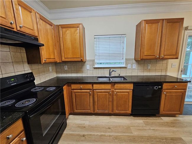 2131 Meadow Peak Rd, Townhouse with 3 bedrooms, 3 bathrooms and 3 parking in Duluth GA | Image 10