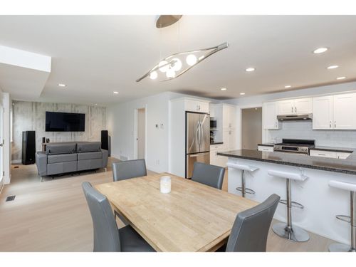 2389 Wakefield Dr, Langley, BC, V2Y1B3 | Card Image
