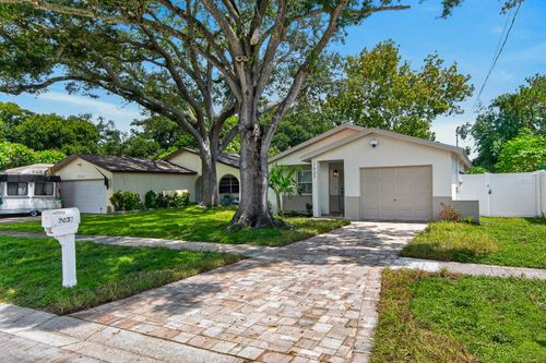 7037 69th St N, PINELLAS PARK, FL, 33781-3931 | Card Image