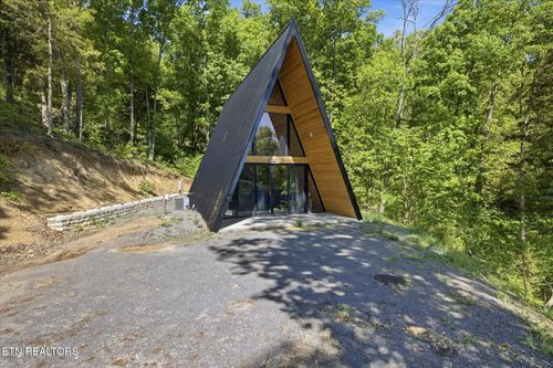 1096 Dixie Hwy, Newport, TN, 37821 | Card Image