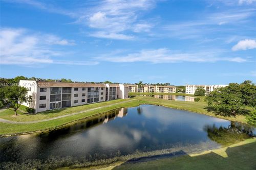 403-10145 Sunrise Lakes Blvd, Sunrise, FL, 33322-5850 | Card Image
