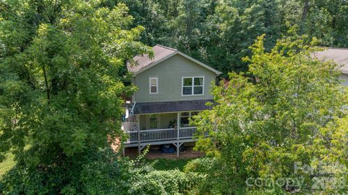 18 Old West Chapel Rd, Asheville, NC, 28803-1118 | Card Image