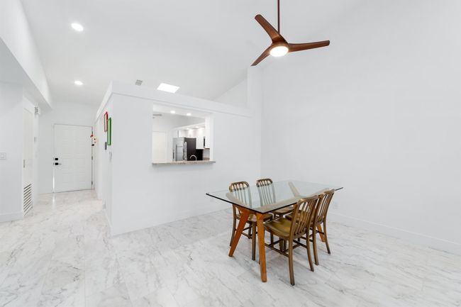 6438 Pointe Pleasant Cir, Condo with 2 bedrooms, 2 bathrooms and null parking in Delray Beach FL | Image 5