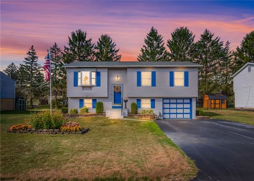 880 Lansberry Ct, Somerset, PA, 15501-9709 | Card Image