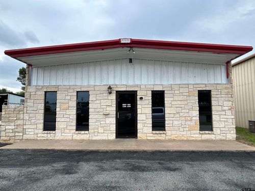 5424 W Oak St, Palestine, TX, 75801-2126 | Card Image