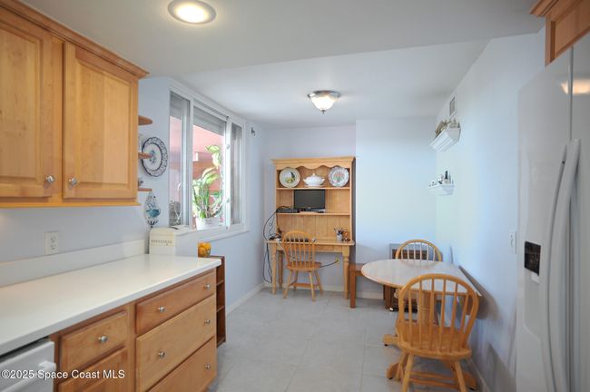 402 - 5635 Highway A1a, Condo with 3 bedrooms, 3 bathrooms and null parking in Melbourne Beach FL | Image 9