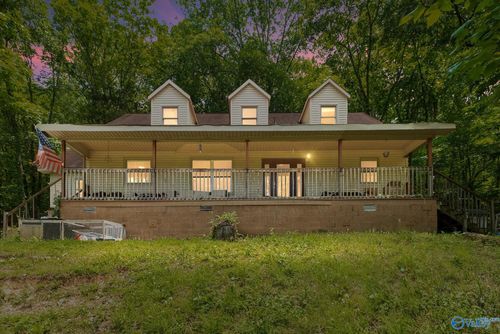 307 Shooting Star Trl, Gurley, AL, 35748-8433 | Card Image