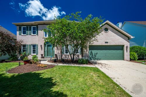634 Brooklyn Dr, Aurora, IL, 60502-9038 | Card Image