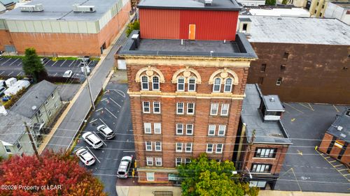 17 W Ross St, Wilkes Barre, PA, 18701-1505 | Card Image