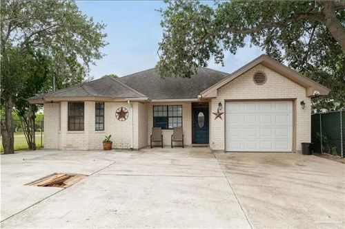 605 Lozano St, Harlingen, TX, 78550-4714 | Card Image