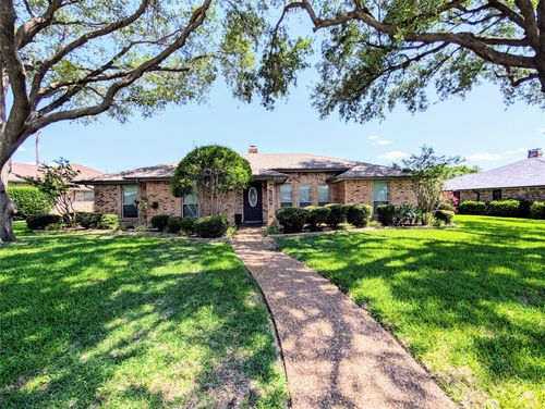 1638 Silverleaf Dr, Carrollton, TX, 75007-3939 | Card Image
