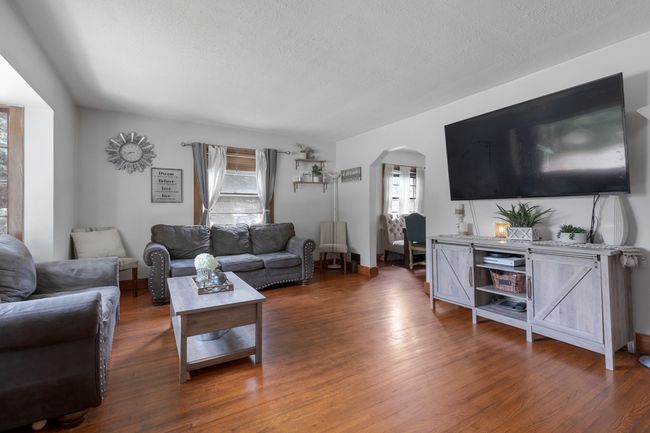 650 S Neltnor Blvd, House other with 4 bedrooms, 1 bathrooms and 6 parking in West Chicago IL | Image 4