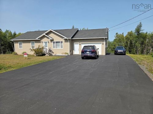 425 W North River Rd, North River, NS, B6L6X8 | Card Image