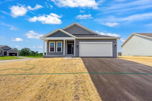 202 Cress Creek Trl, Poplar Grove, IL, 61065-8868 | Card Image