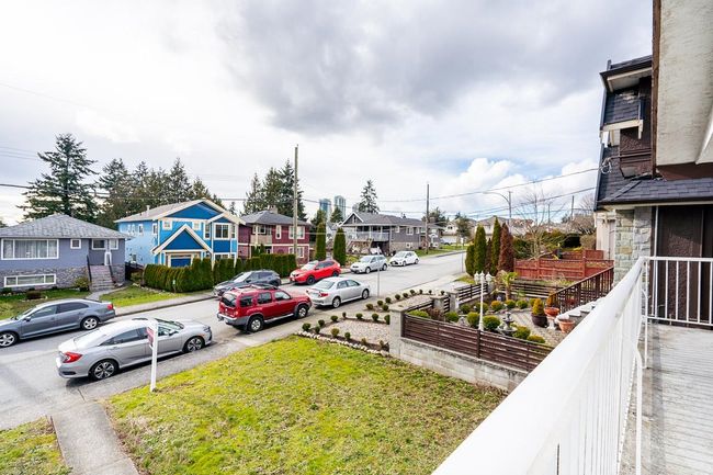 7646 Davies Street, House other with 4 bedrooms, 2 bathrooms and 3 parking in Burnaby BC | Image 7