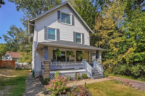 709 Wellesley Ave, Akron, OH, 44303-1533 | Card Image