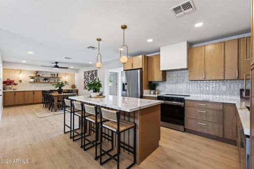6807 E Portland St, Scottsdale, AZ, 85257-3261 | Card Image
