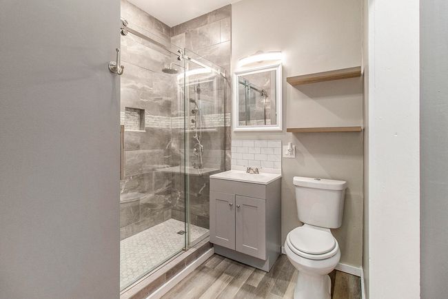 Bathroom | Image 15