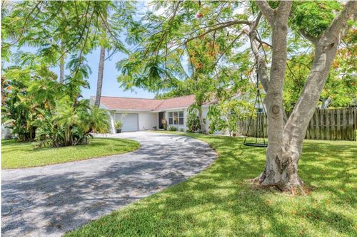 226 W Norfolk Rd, Jupiter, FL, 33469-2929 | Card Image