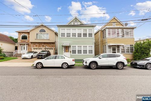 34 Park Row, Wallington, NJ, 07057-1630 | Card Image