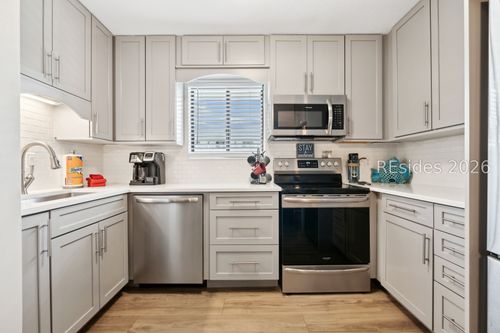 4227-663 William Hilton Pkwy, Hilton Head Island, SC, 29928-3533 | Card Image