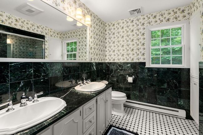 15 Mary Jane Cir, House other with 5 bedrooms, 5 bathrooms and 4 parking in Worcester MA | Image 20