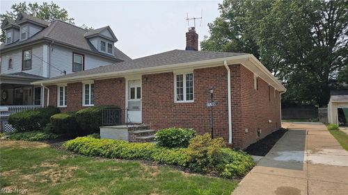 1190 Belle Avenue, Lakewood, OH, 44107 | Card Image