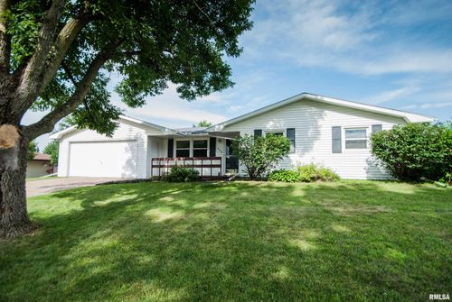 606 13th Ave, Hampton, IL, 61256-9611 | Card Image