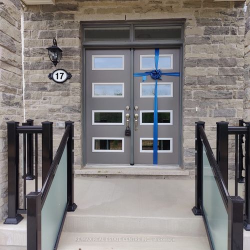 17 Summer Wind Lane, Brampton, ON, L7A5J2 | Card Image