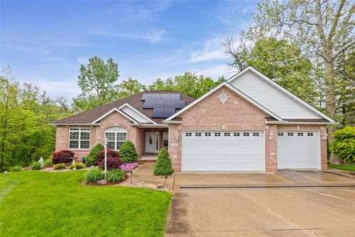 5 Chariot Ct, Glen Carbon, IL, 62034-1570 | Card Image